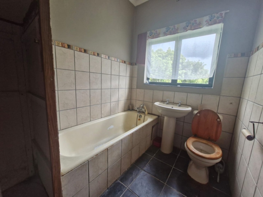 Commercial Property for Sale in Hoekwil Western Cape